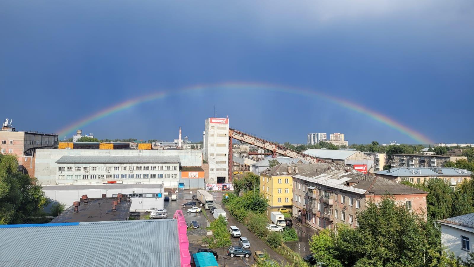 Фото В Новосибирске появилась огромная радуга после града 2 - Сиб.ФМ Фото В Новосибирске появилась огромная радуга после града 2